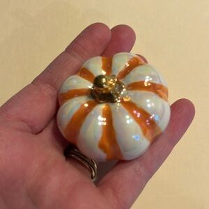 Rare retired Nora Fleming gourd! A88